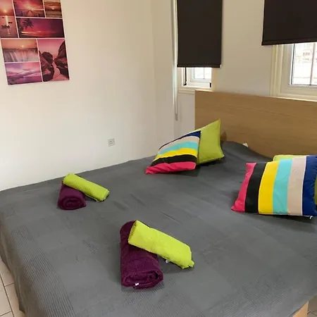 Miriams Apt In The Center Of Finikoudes- Appartamento *