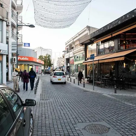 Miriams Apt In The Center Of Finikoudes- Apartament *