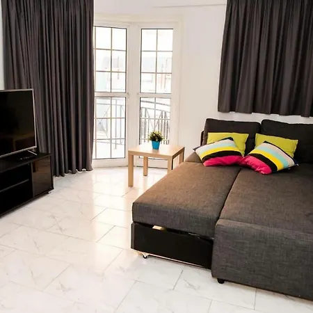 Appartement Miriams Apt In The Center Of Finikoudes- *